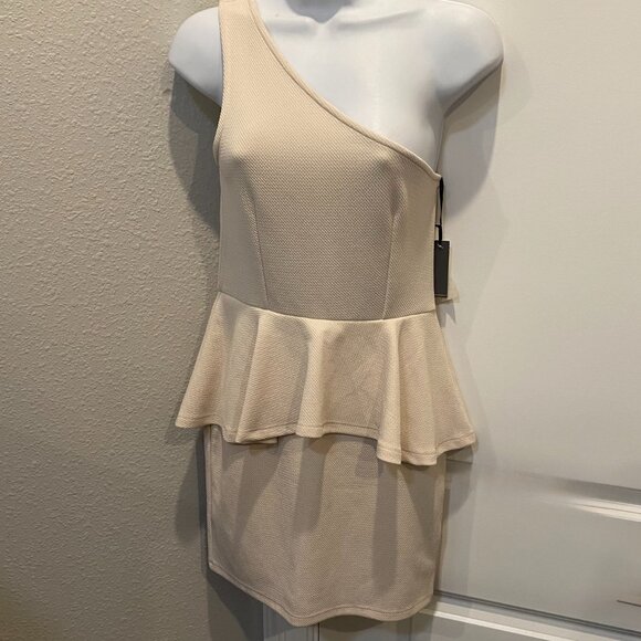 LOVERS * FRIENDS PEPLUM ONE SHOULDER MINI DRESS NWT SMALL - Picture 6 of 6